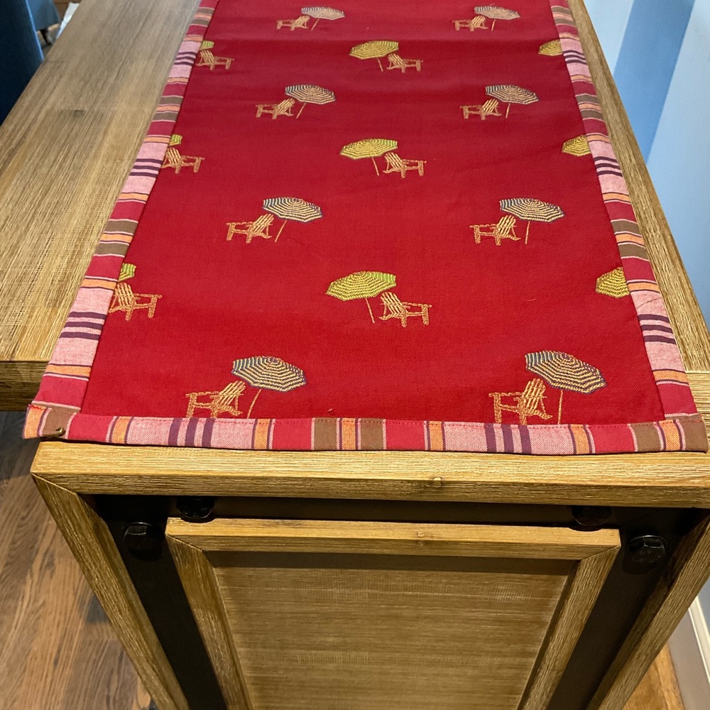 Custom Table Runner